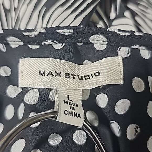 MAX STUDIO Hi-Lo Black & White Faux Wrap Top - Size Large - Picture 7 of 8